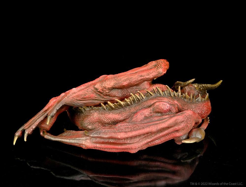 DUNGEONS AND DRAGONS FOAM REPLICA: PSEUDODRAGON LIFE-SIZED REPLICA