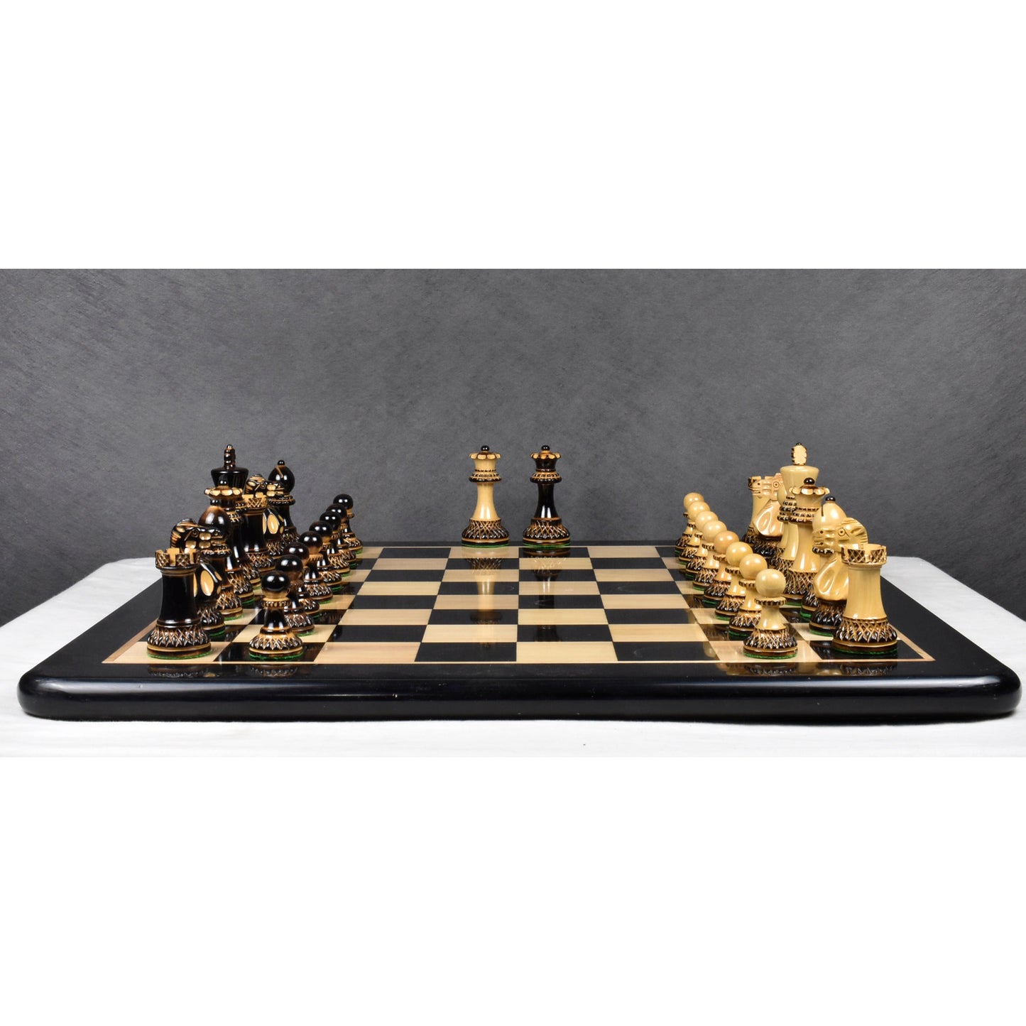 3.9" Parker Staunton Carved Chess Set- Chess Pieces Only- Lacquer (gloss)finish Boxwood