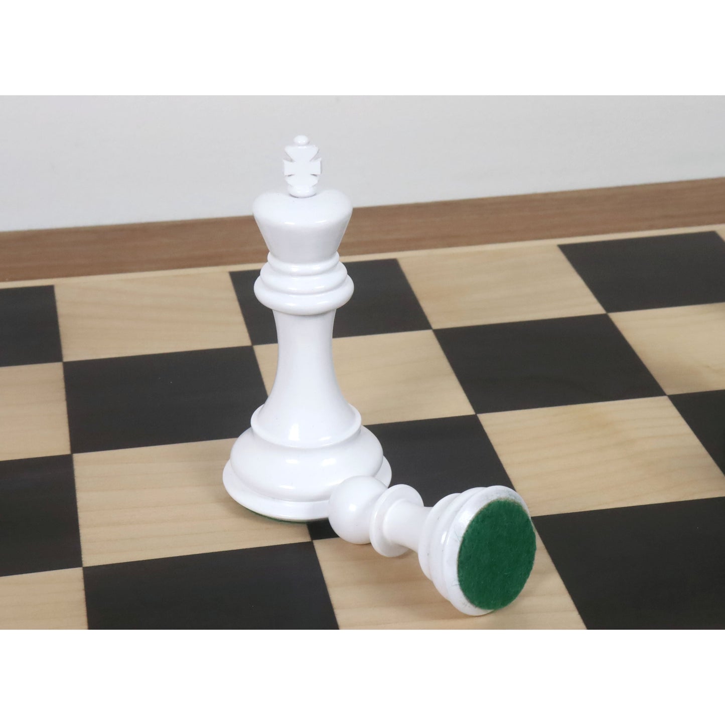 4.1" Pro Staunton Black & White Lacquered Wooden Chess Set- Chess Pieces Only