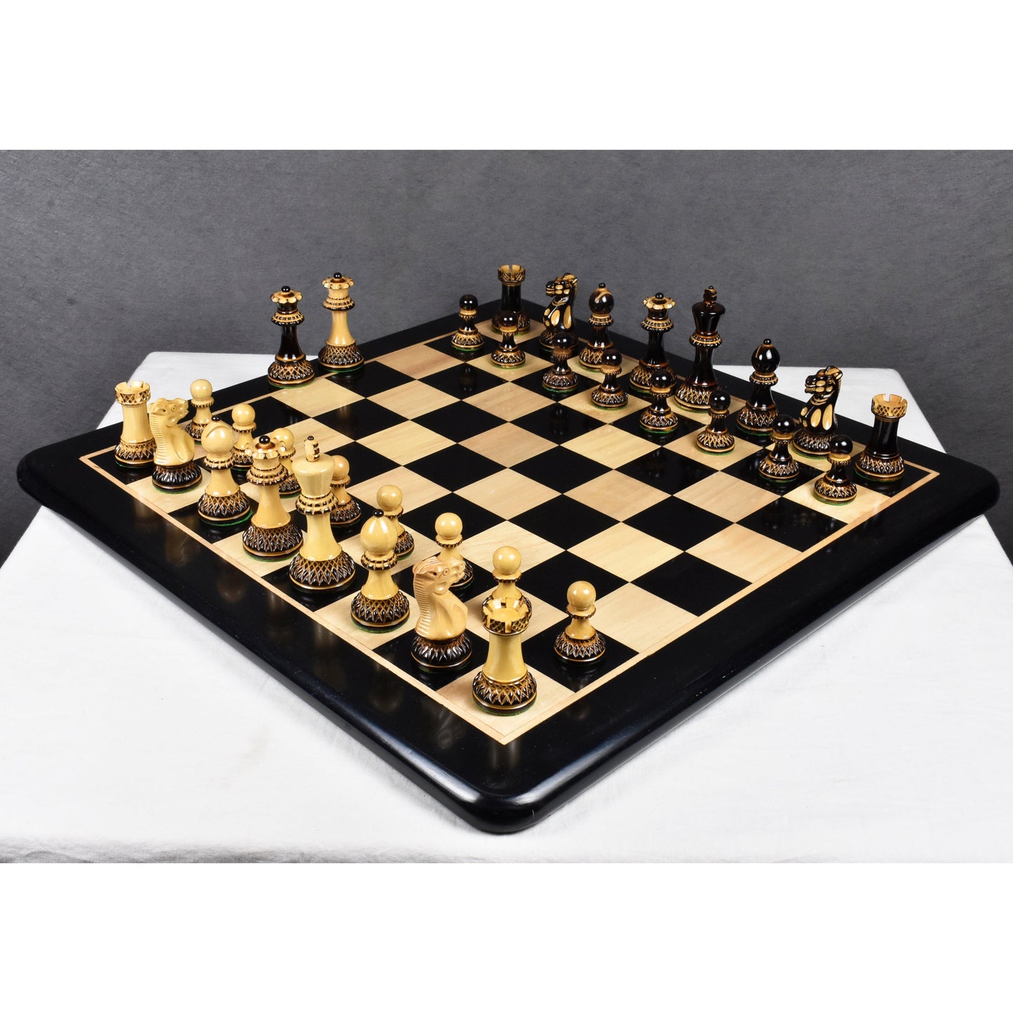3.9" Parker Staunton Carved Chess Set- Chess Pieces Only- Lacquer (gloss)finish Boxwood