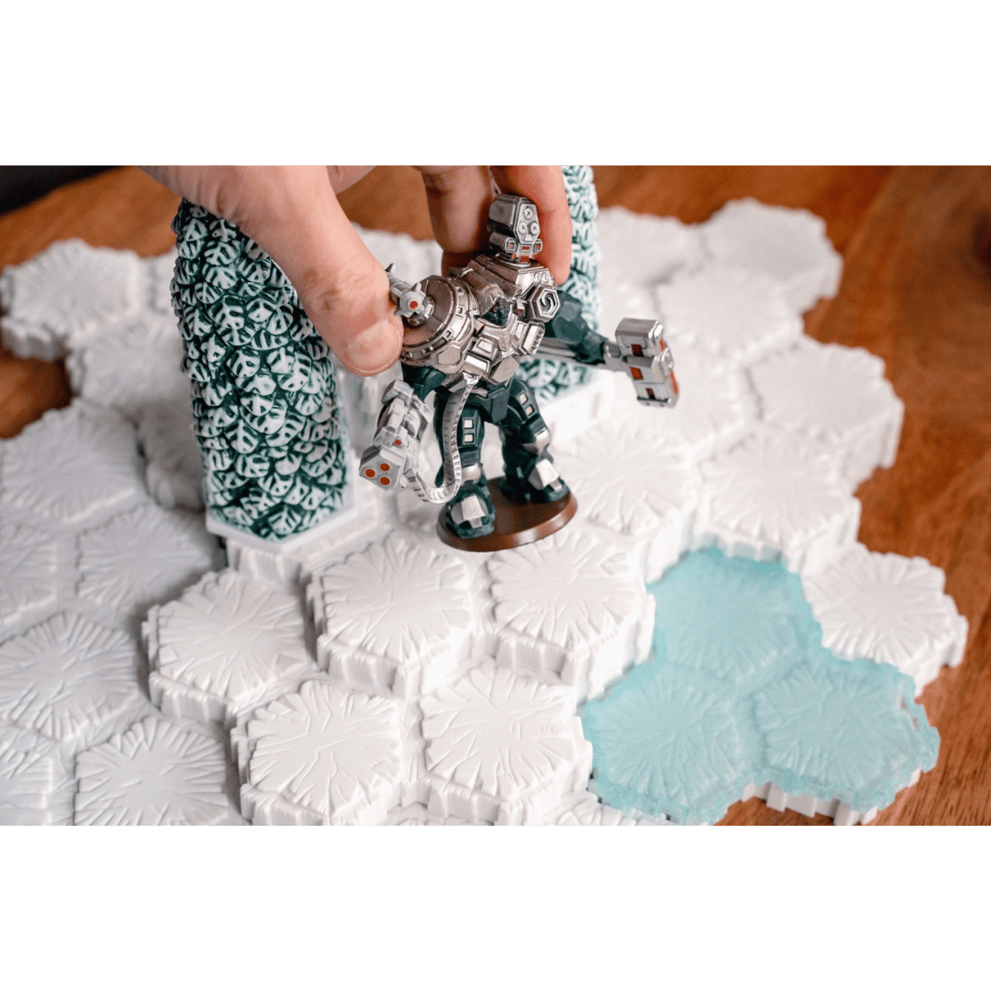 Heroscape: Major Q11 Miniature