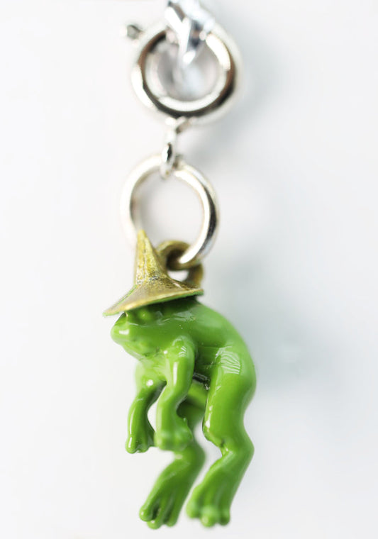 TRAVELER'S TRINKETS: FROG CHARM