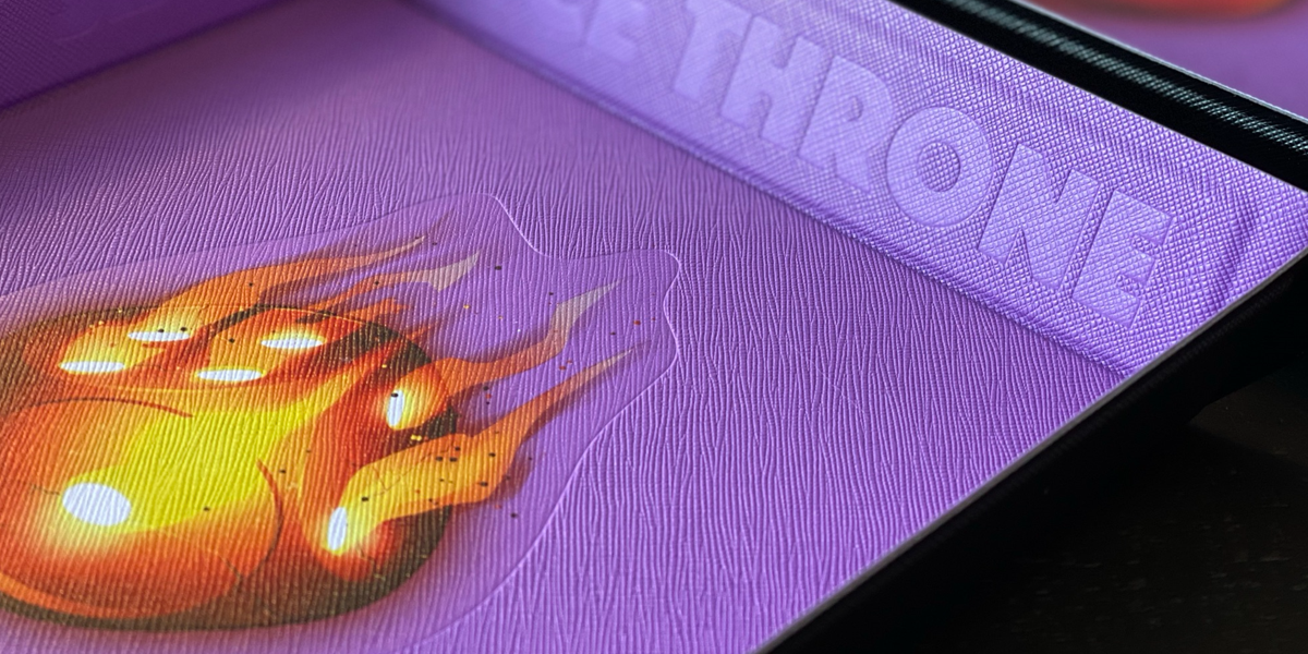 Dice Throne: Dice Tray - Purple Flaming Dice