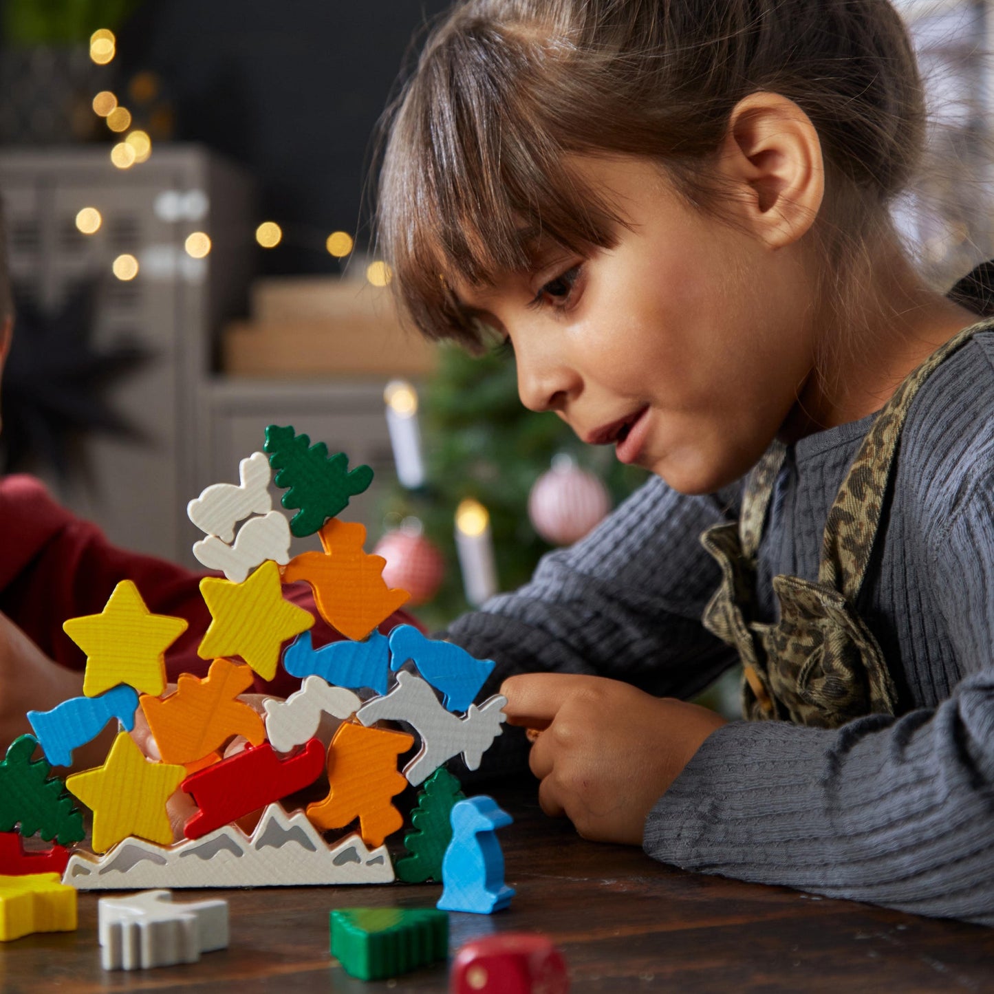 Animal Upon Animal: A Christmas Stacking Game