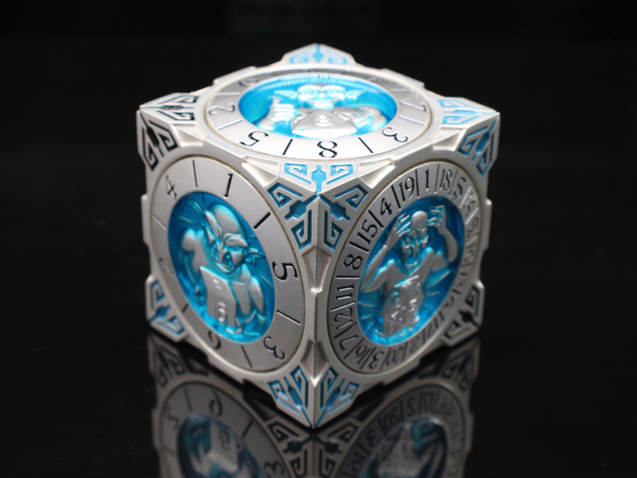 Old School Dice: 7 in 1 Dice Spinner: Dice Goblin - Silver w/ Teal